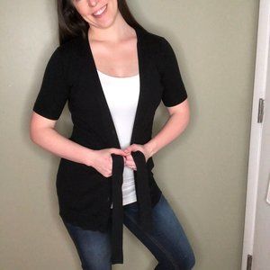 EUC NY&Co Short-Sleeved Cardigan w. Tie Waist